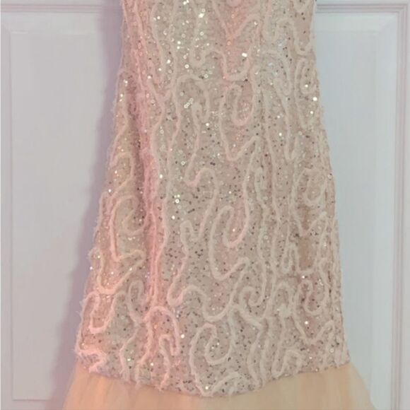 FAVIANA NWT gorgeous sequence maxi gown PROM / COCKTAIL Final Discount - Picture 7 of 8